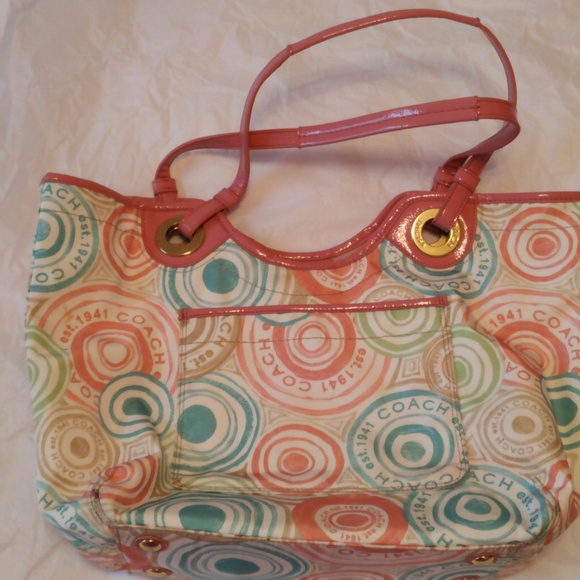 SOLD Coach F19184 Beach Print Multicolor Tote GUC - Picture 1 of 7